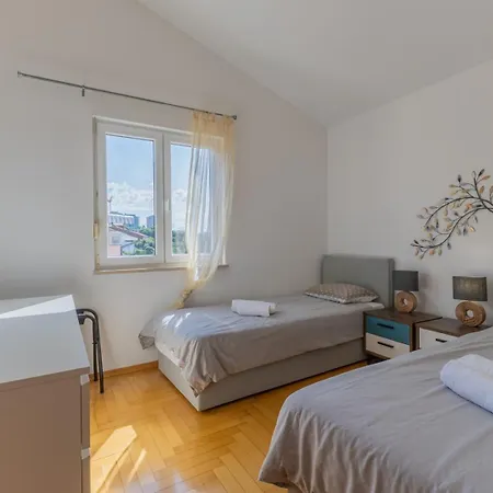 Apartment Valis Pula